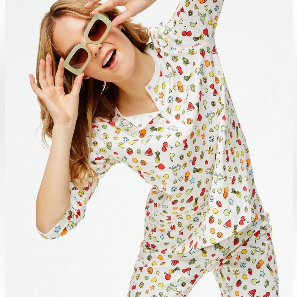 Roller Rabbit x Sugarfina Tutti Frutti Pajama Set